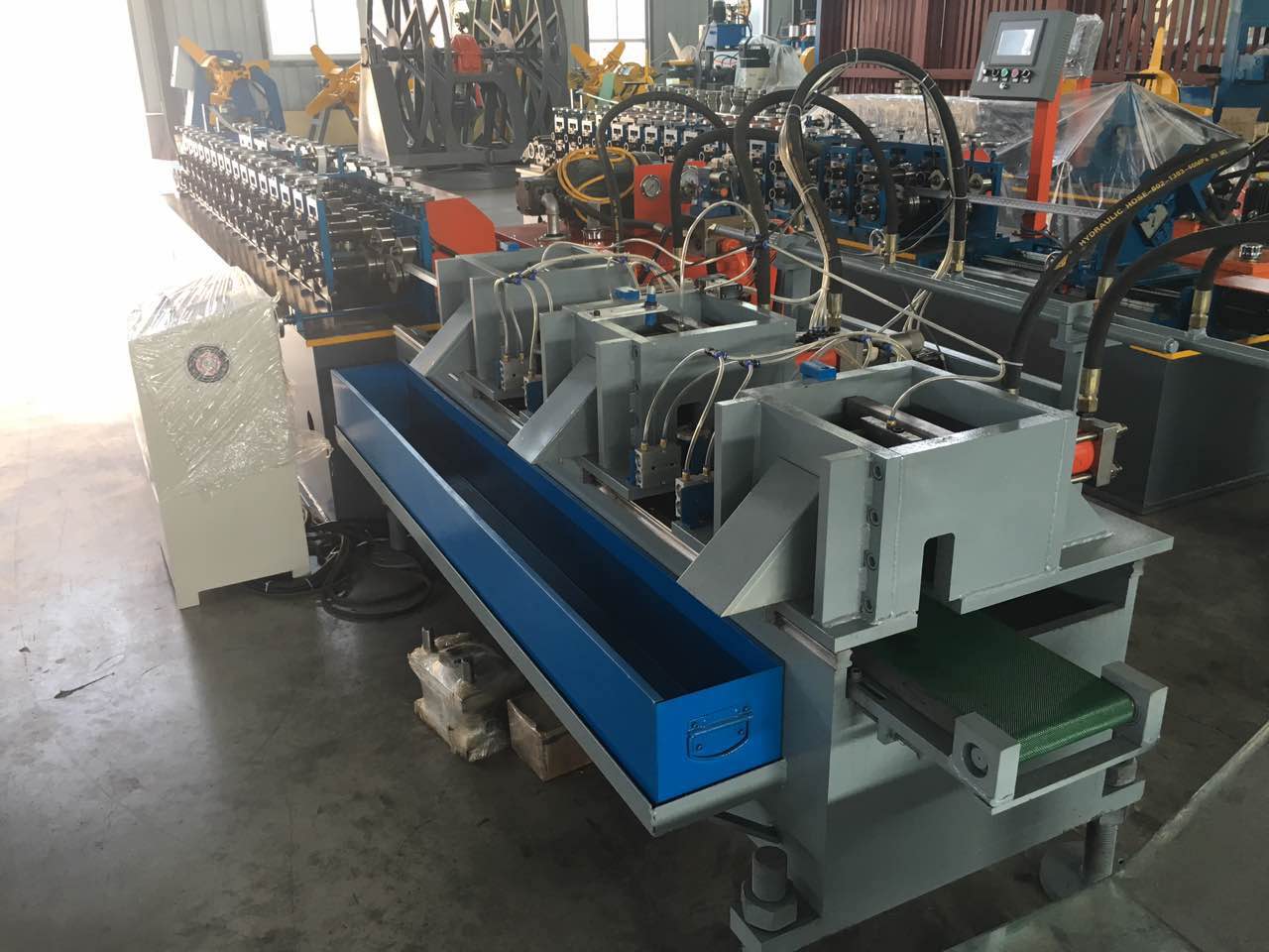 light steel gauge roll forming machine.jpg