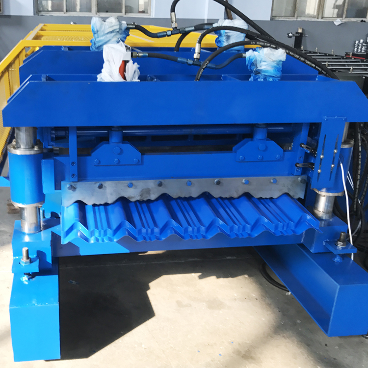 Glazed step tile roll forming machine