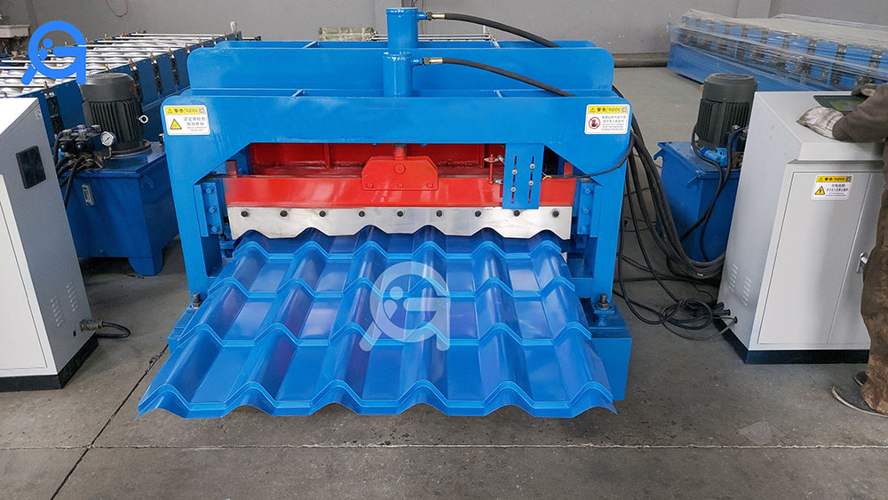 828 simple galvanized glazed roof tile making machine