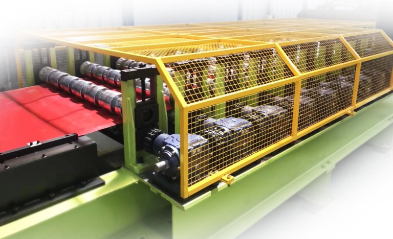 HIGH-QUALITY GLAZED ROOF TILE ROLL FORMING MACHINE DESIGNED