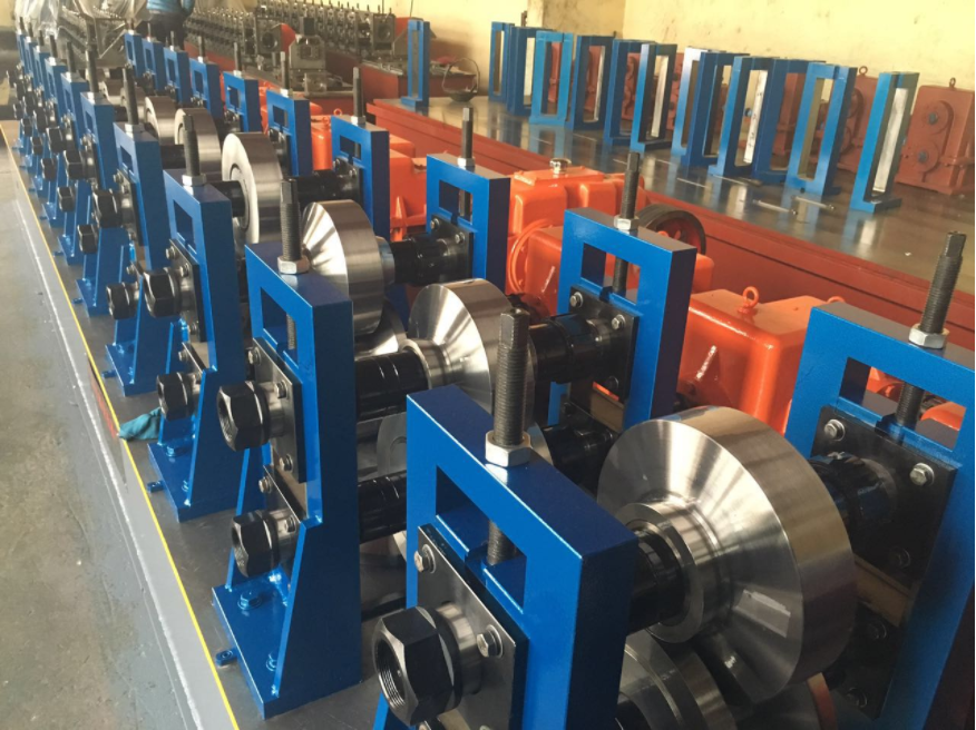 cold roll forming machine