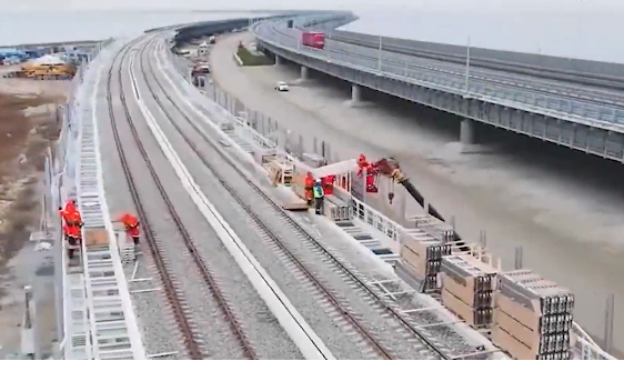 Are You Bothered by The Highway Noise? Highway Sound Absorbing Wall Machine Can Solve It.